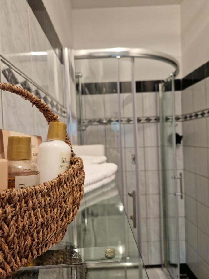 Queen Of Stay - Apartment Lili Rijeka Luaran gambar