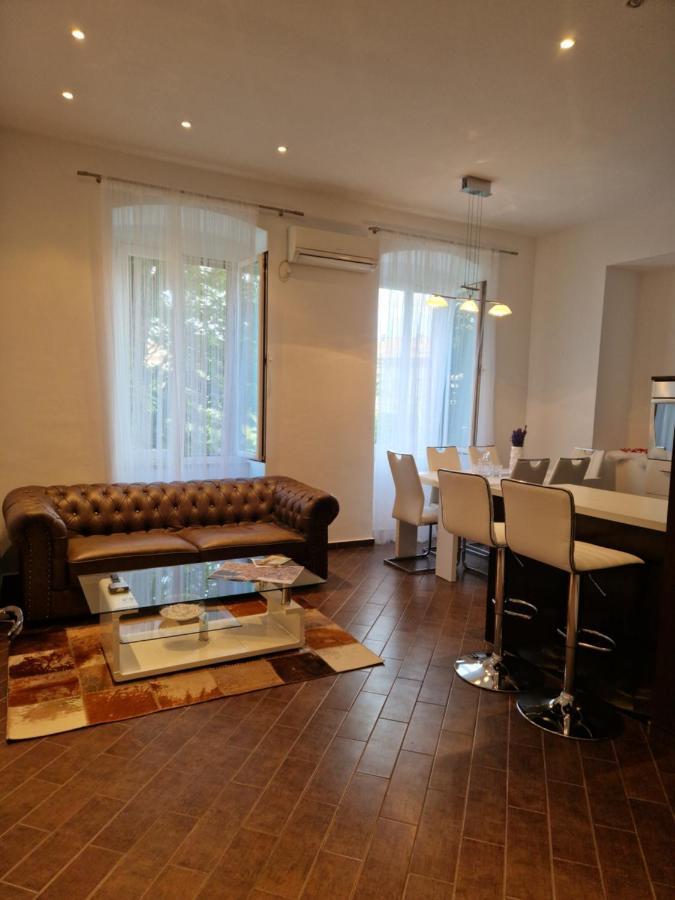 Queen Of Stay - Apartment Lili Rijeka Luaran gambar