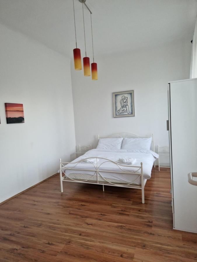 Queen Of Stay - Apartment Lili Rijeka Luaran gambar